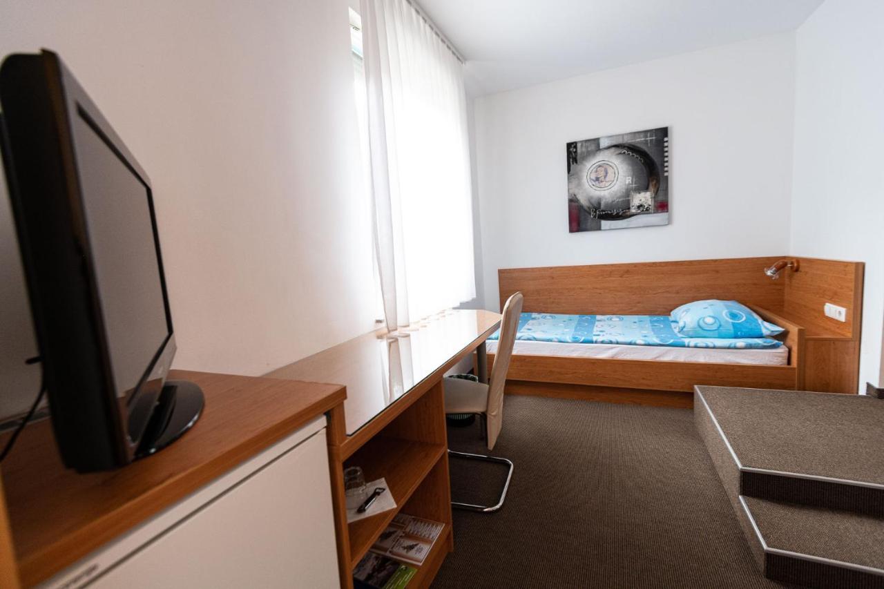 Apartmaji In Sobe Ramar Straža 외부 사진